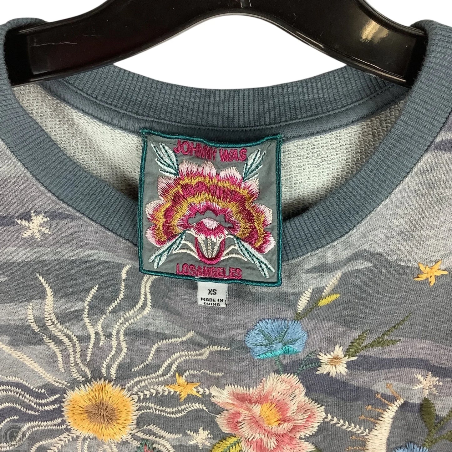 Sweatshirt Crewneck By Johnny Was In Grey, Size: Xs