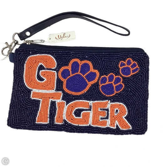 Wristlet By Clothes Mentor, Size: Medium