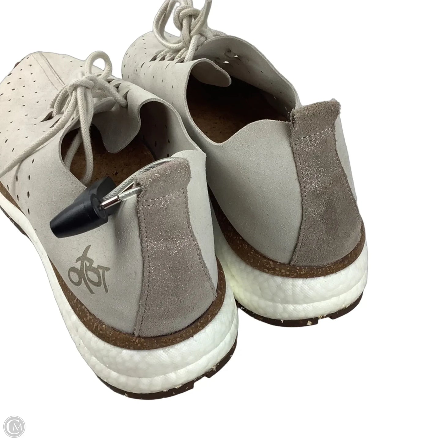 Shoes Sneakers By Otbt In Taupe, Size: 10
