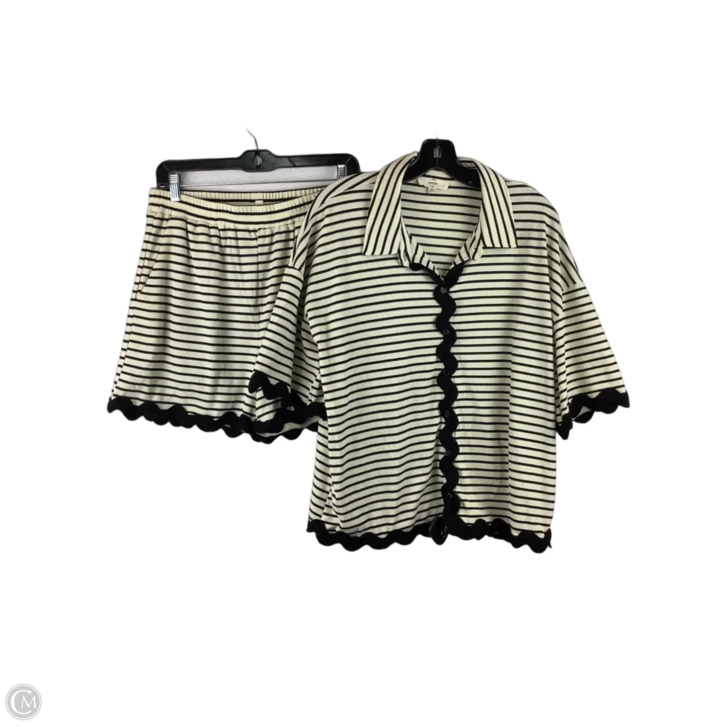 Shorts Set By Entro In Striped Pattern, Size: M