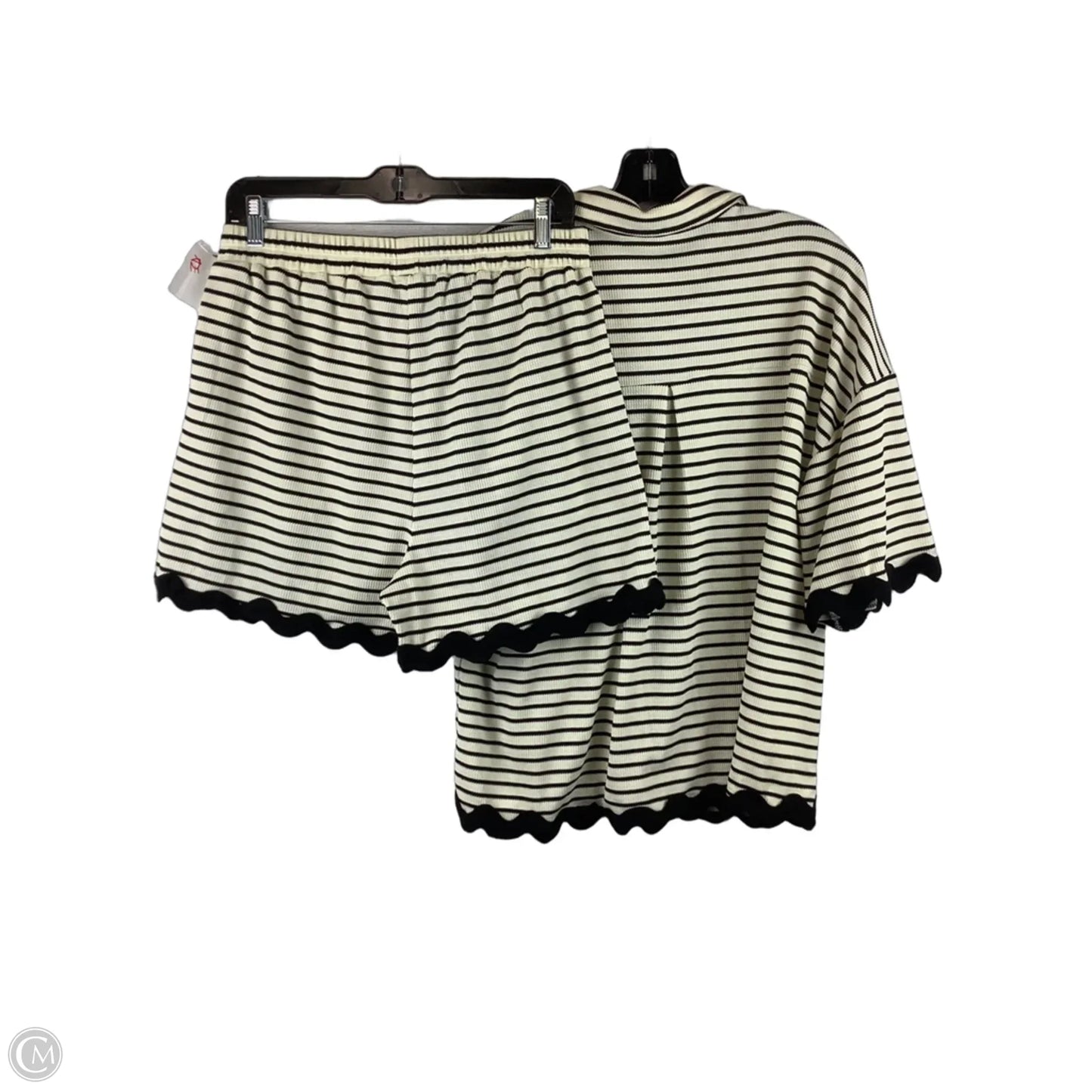 Shorts Set By Entro In Striped Pattern, Size: M