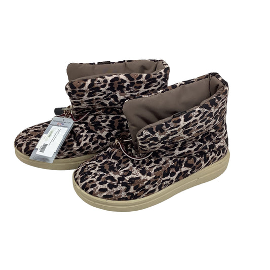 Animal Print Boots Ankle Flats Hey Dude, Size 10