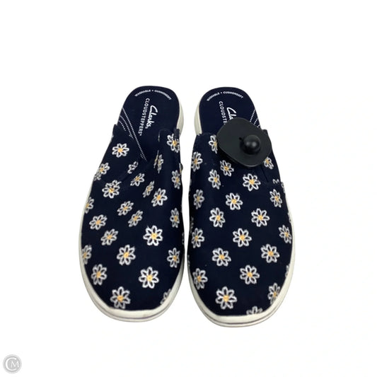 Shoes Flats By Clarks In Navy, Size: 8.5