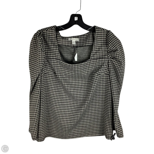 Top Long Sleeve By Cato In Cream & Black, Size: M