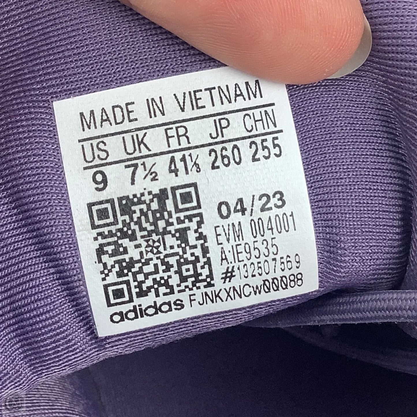 Shoes Sneakers By Clothes Mentor In Purple, Size: 9