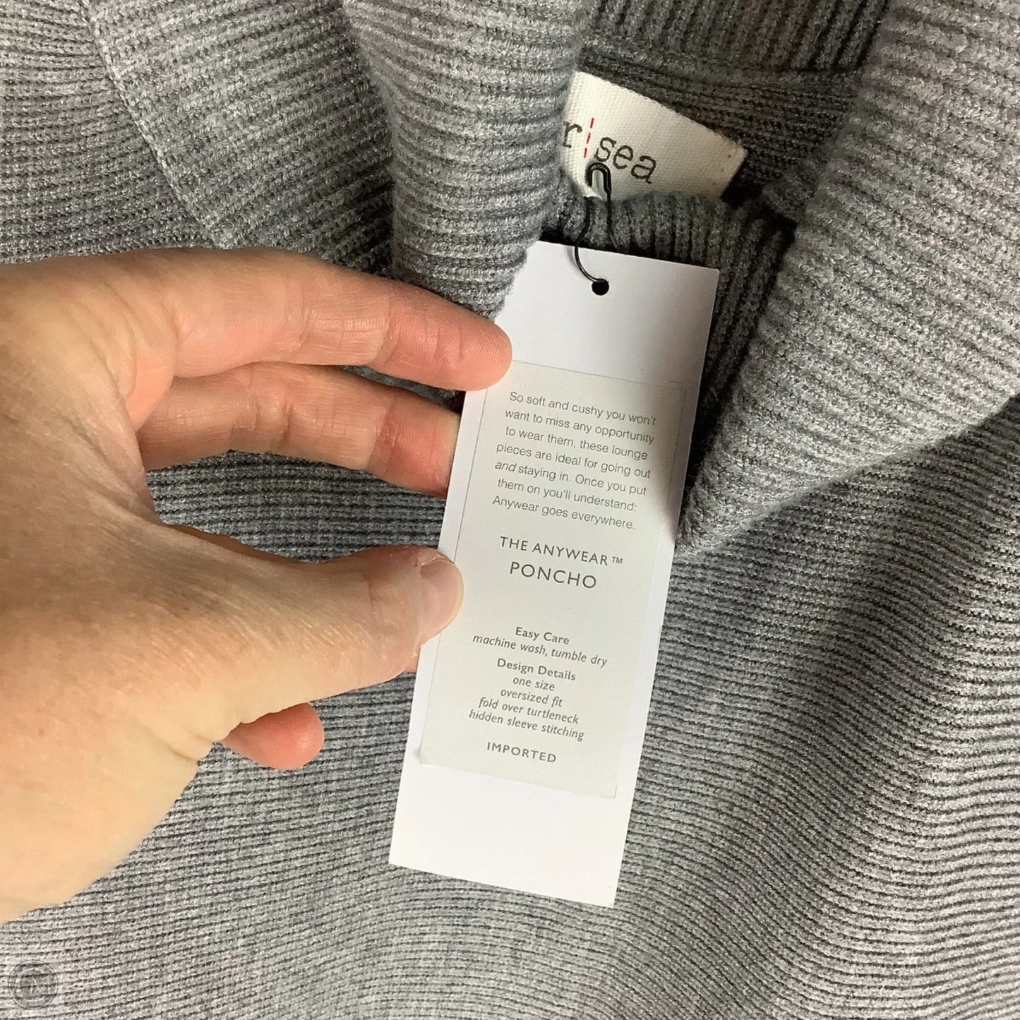 Poncho By Mer Sea In Grey, Size: One Size