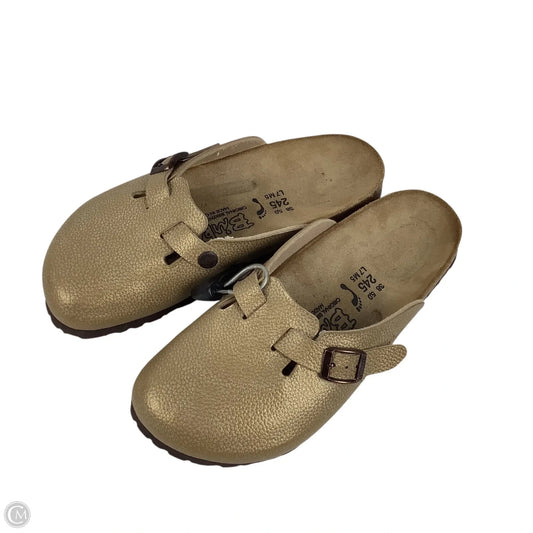 Shoes Flats By Birki’s In Gold, Size: 7 (38)