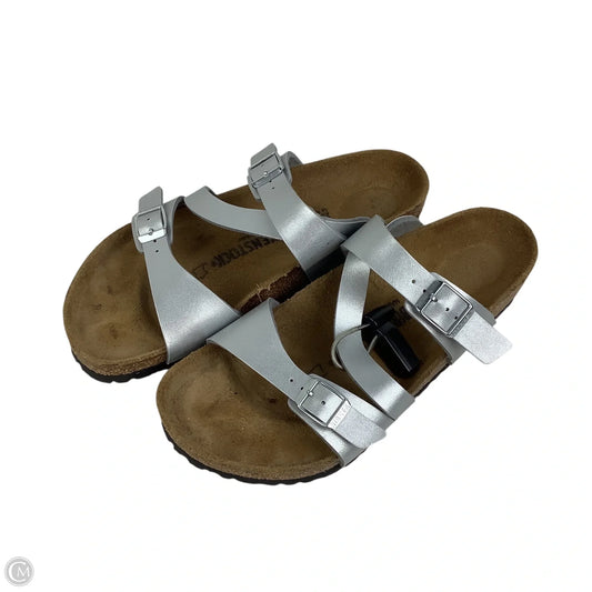 Sandals Flats By Birkenstock In Silver, Size: 8 (39)