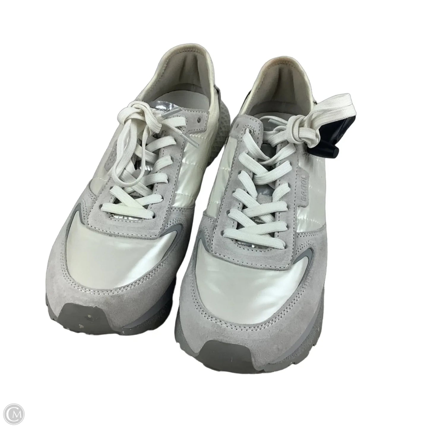 Shoes Sneakers By Cmb In White, Size: 8