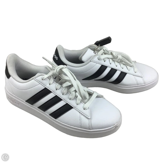 Shoes Sneakers By Adidas In Black & White, Size: 8