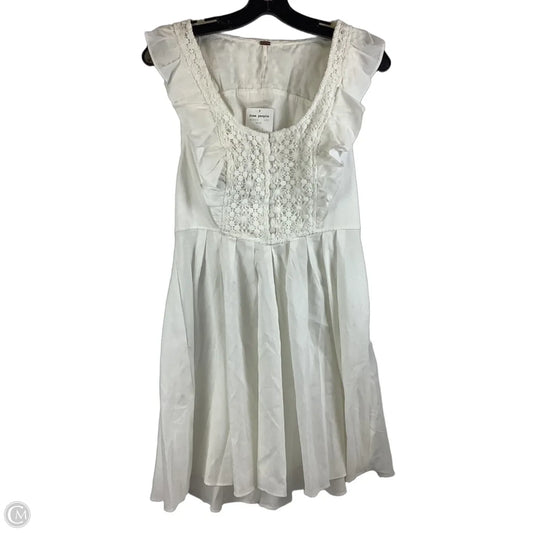 Dress Casual Short By Free People In White, Size: S