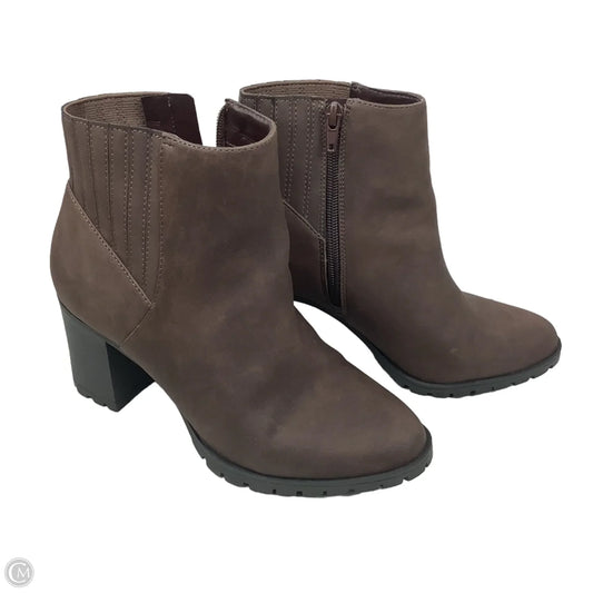 Boots Ankle Heels By Kelly And Katie In Brown, Size: 7.5