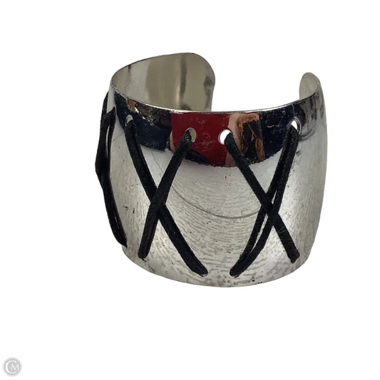 Bracelet Cuff By Clothes Mentor XS