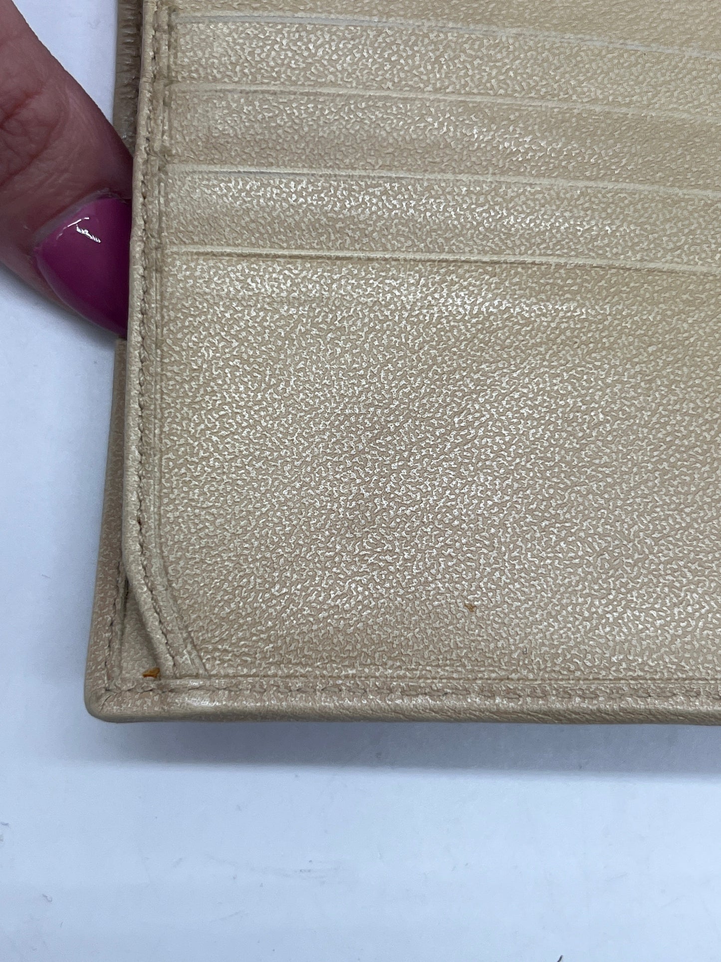 Wallet Luxury Designer By Gucci, Size: Medium