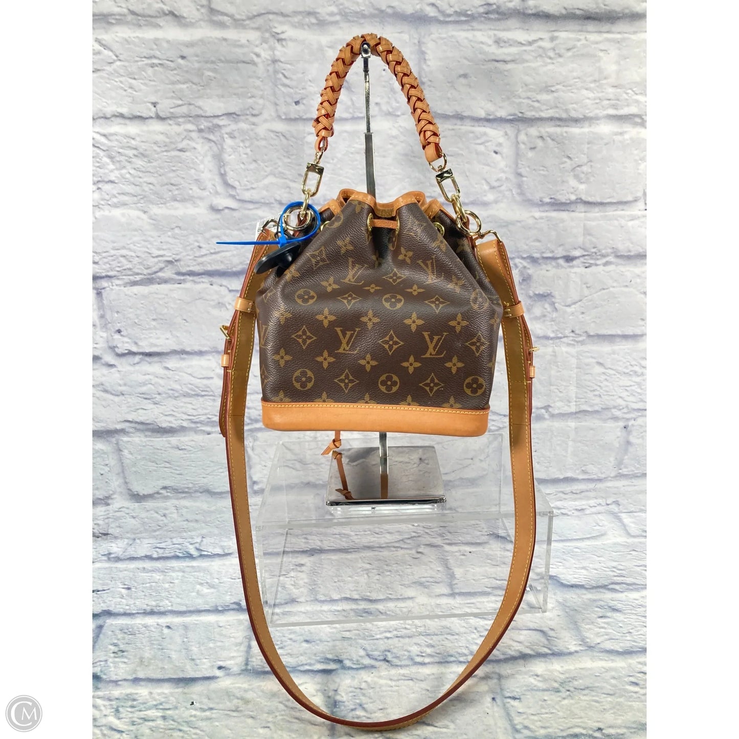 Handbag Luxury Designer By Louis Vuitton, Size: Medium