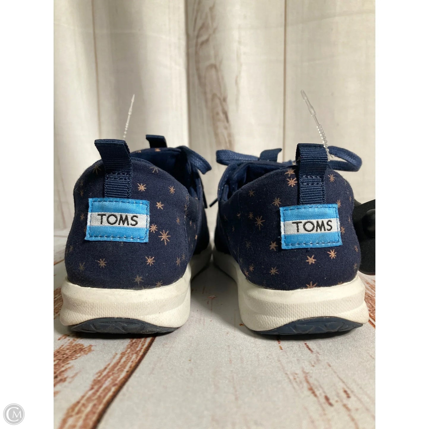 Shoes Sneakers By Toms In Navy, Size: 6