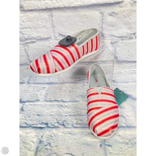 Shoes Flats By Toms In Red & Silver, Size: 7.5