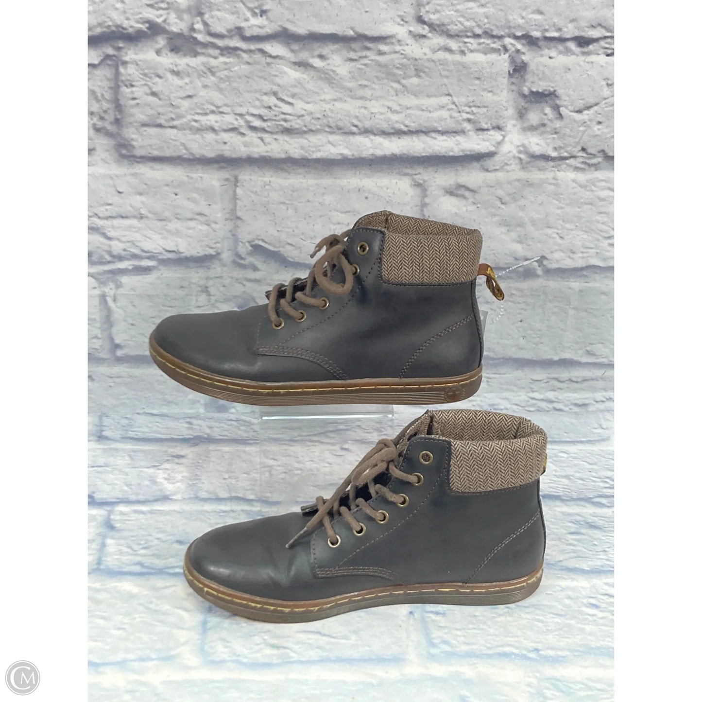 Shoes Flats By Dr Martens In Brown, Size: 8