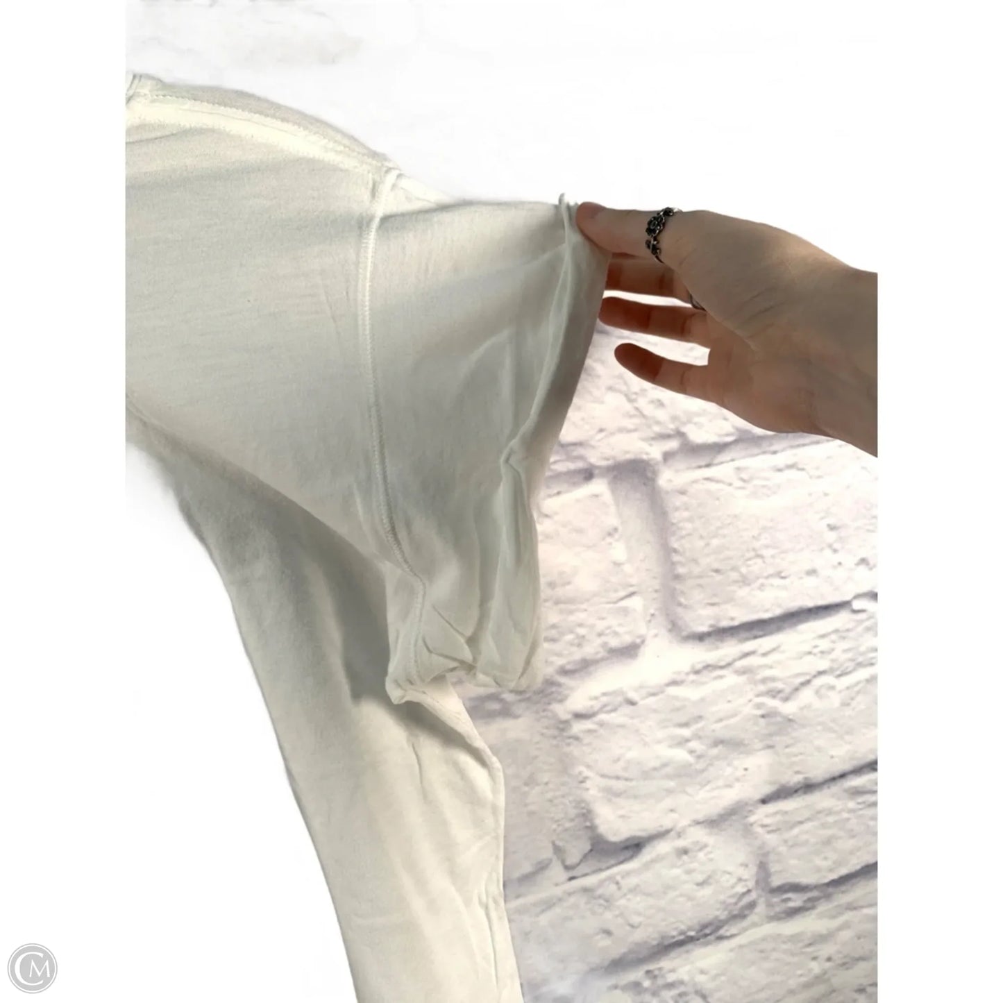 Athletic Top Short Sleeve By Lululemon In White, Size: S