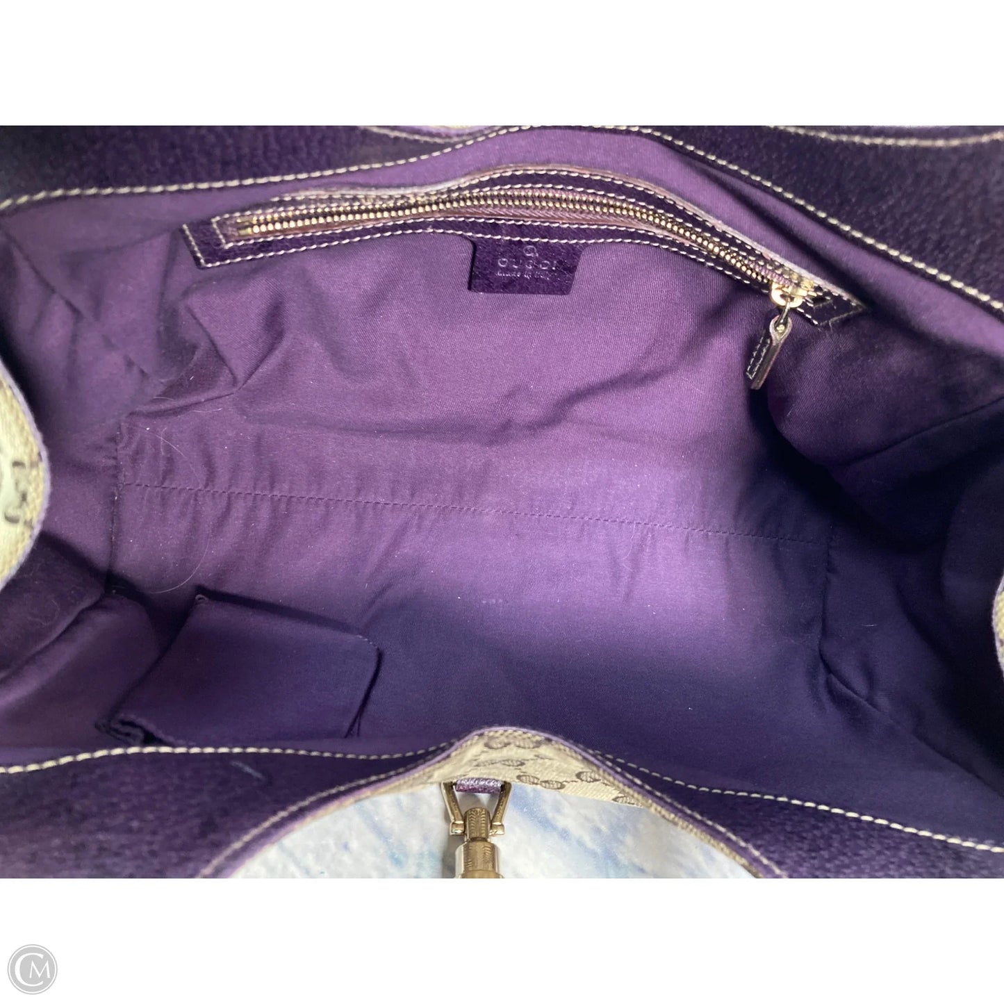 Handbag Luxury Designer By Gucci, Size: Medium