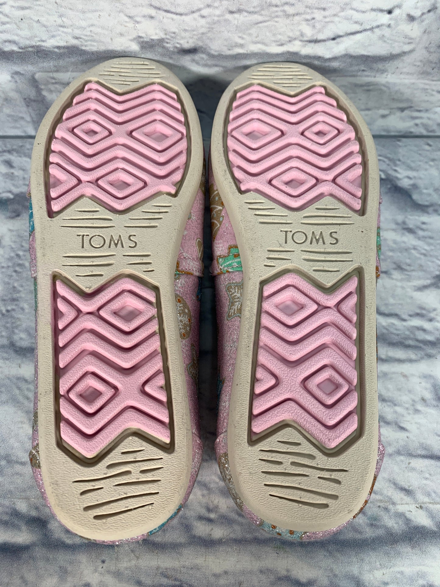 Shoes Flats By Toms In Pink, Size: 7.5