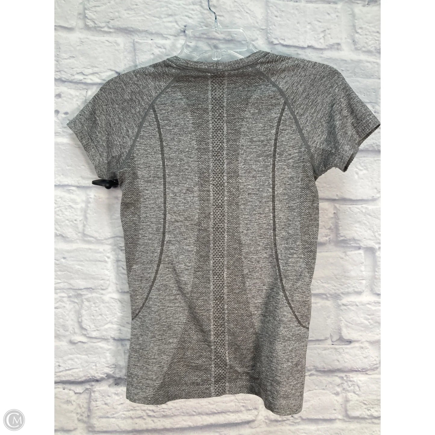 Athletic Top Short Sleeve By Lululemon In Grey, Size: S
