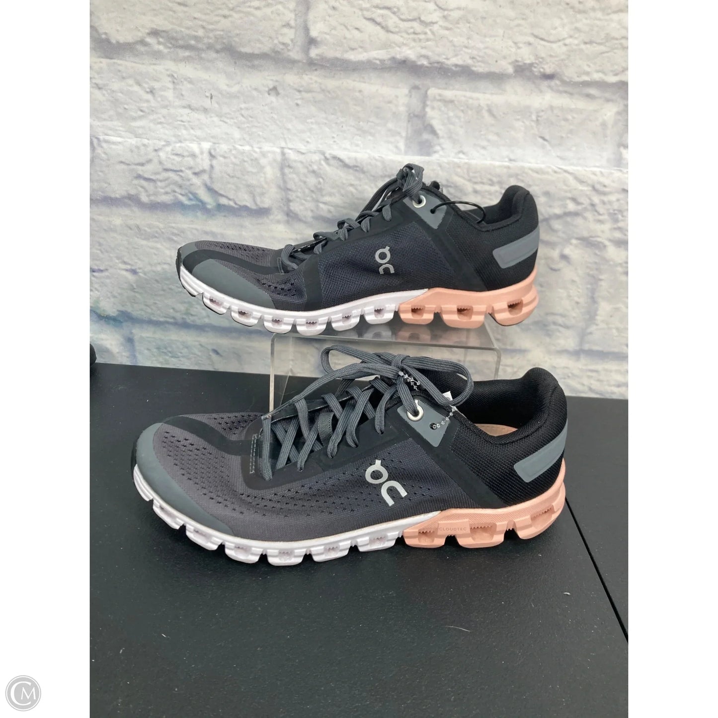 Shoes Athletic By On Cloud In Grey & Pink, Size: 7