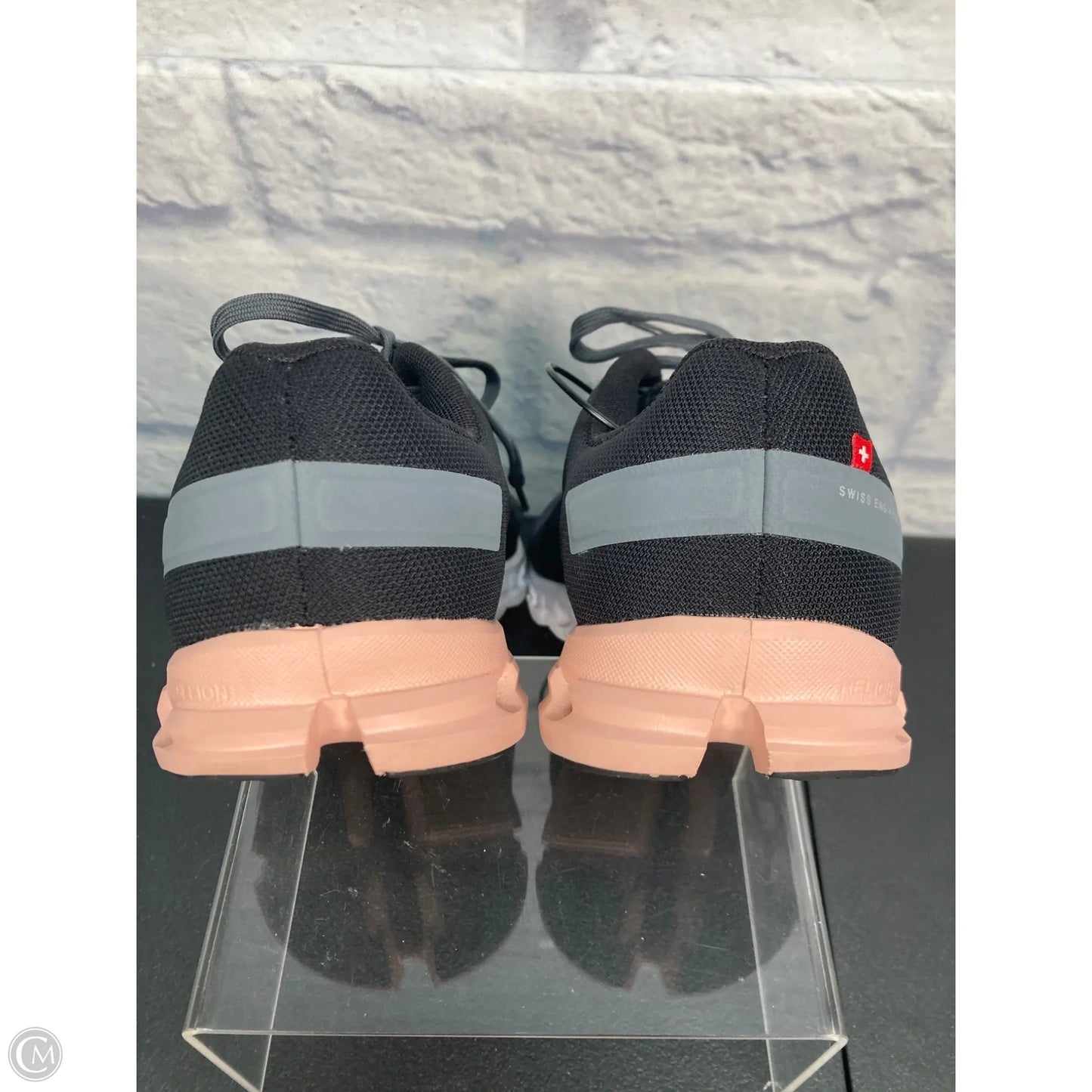 Shoes Athletic By On Cloud In Grey & Pink, Size: 7