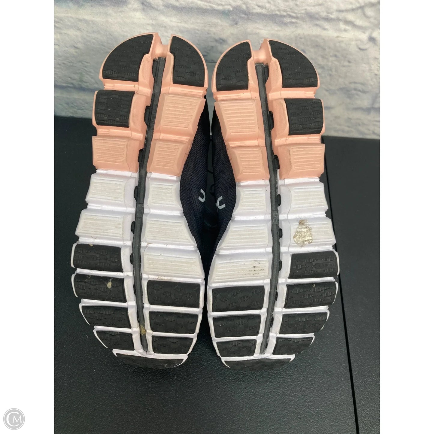 Shoes Athletic By On Cloud In Grey & Pink, Size: 7