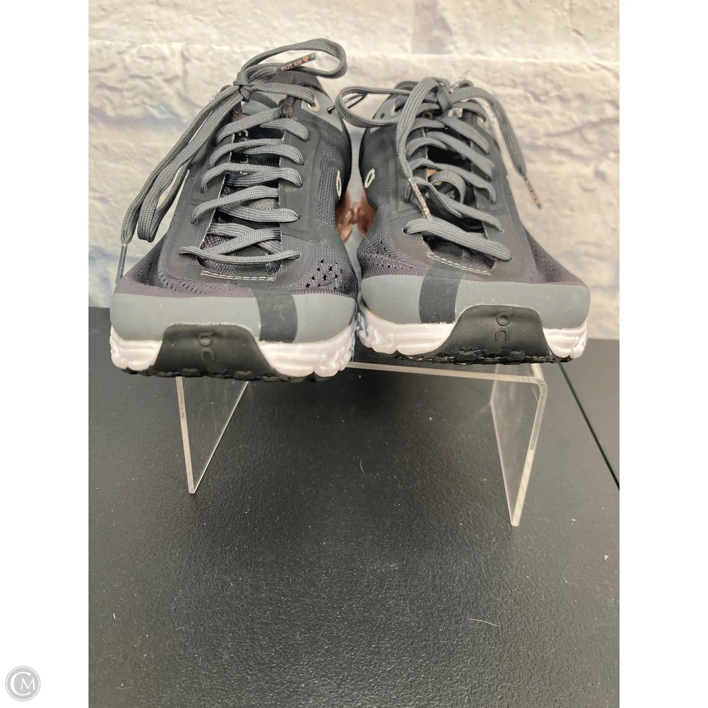 Shoes Athletic By On Cloud In Grey & Pink, Size: 7
