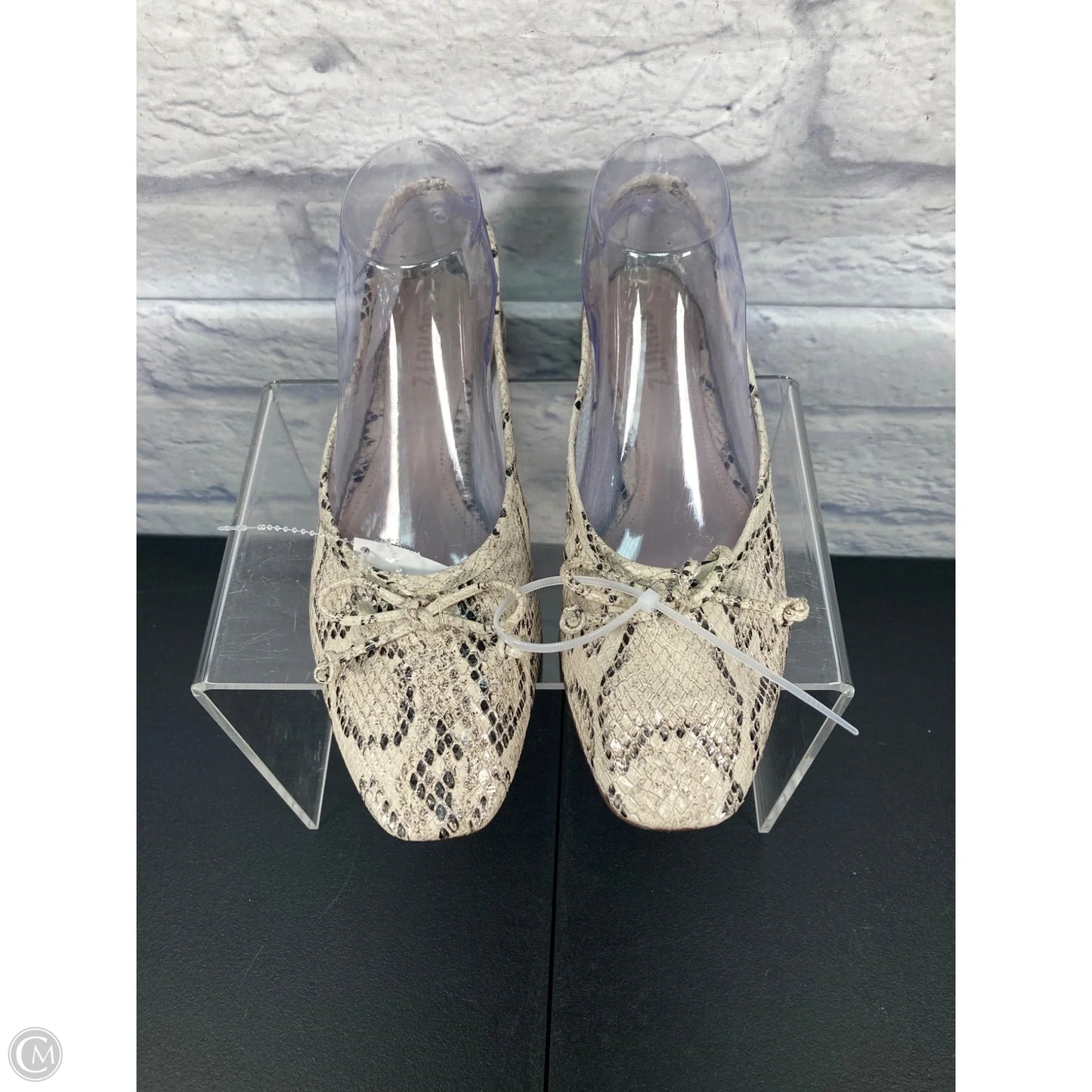 Shoes Flats By Schutz In Snakeskin Print, Size: 8