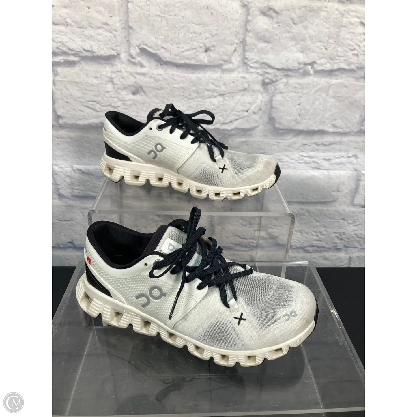 Shoes Athletic By On Cloud In White, Size: 6