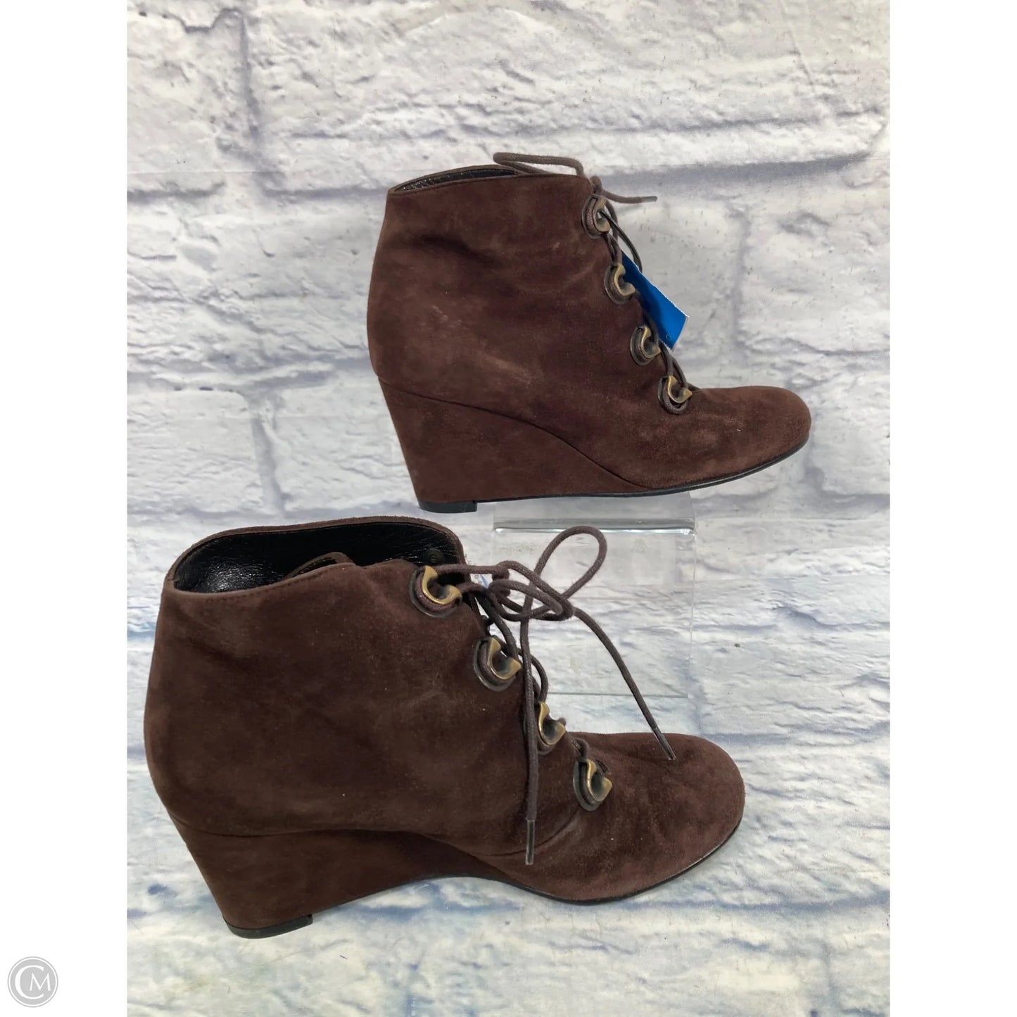 Shoes Designer By Stuart Weitzman In Brown, Size: 7