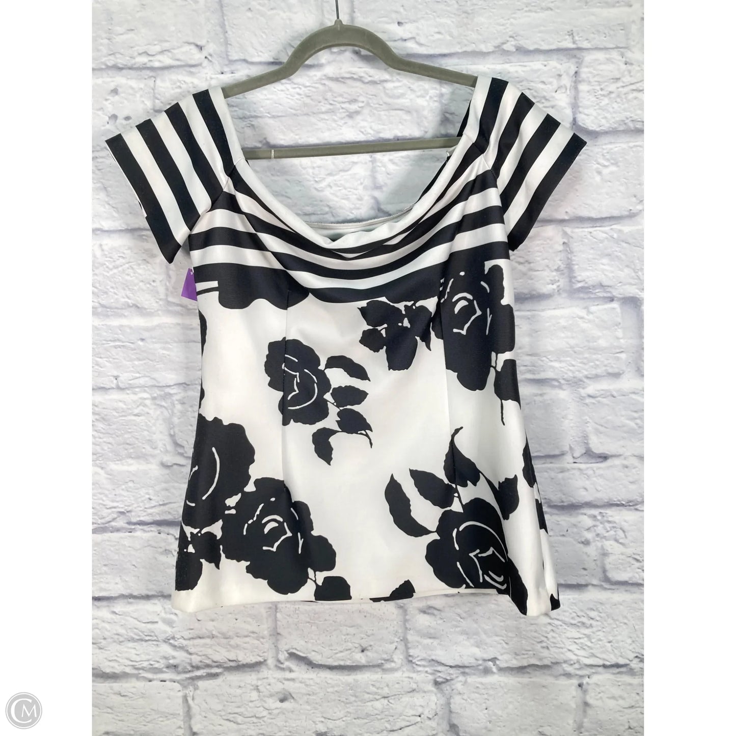 Top Short Sleeve By Frank Lyman In Black & White, Size: L