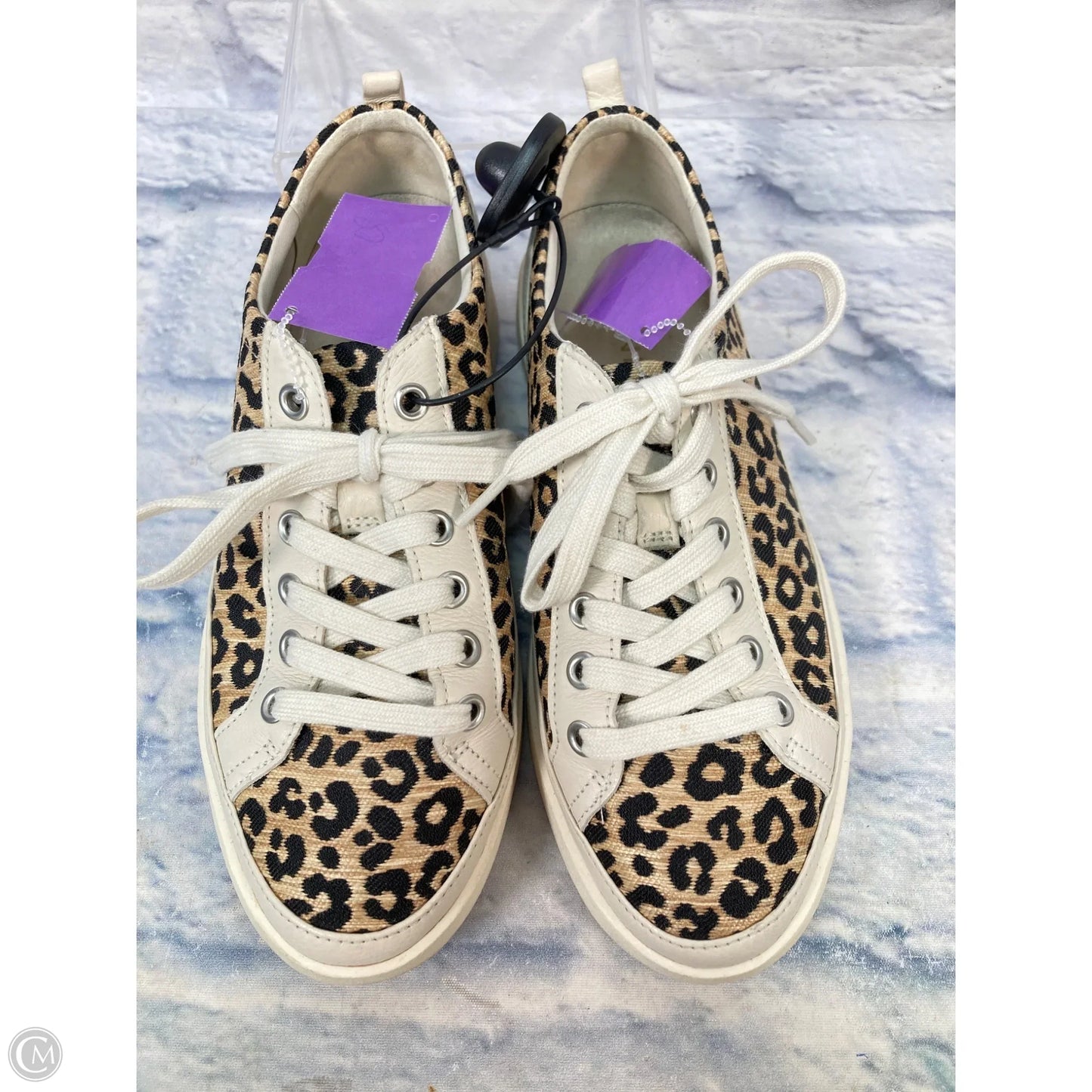 Shoes Sneakers By Vionic In Animal Print, Size: 7