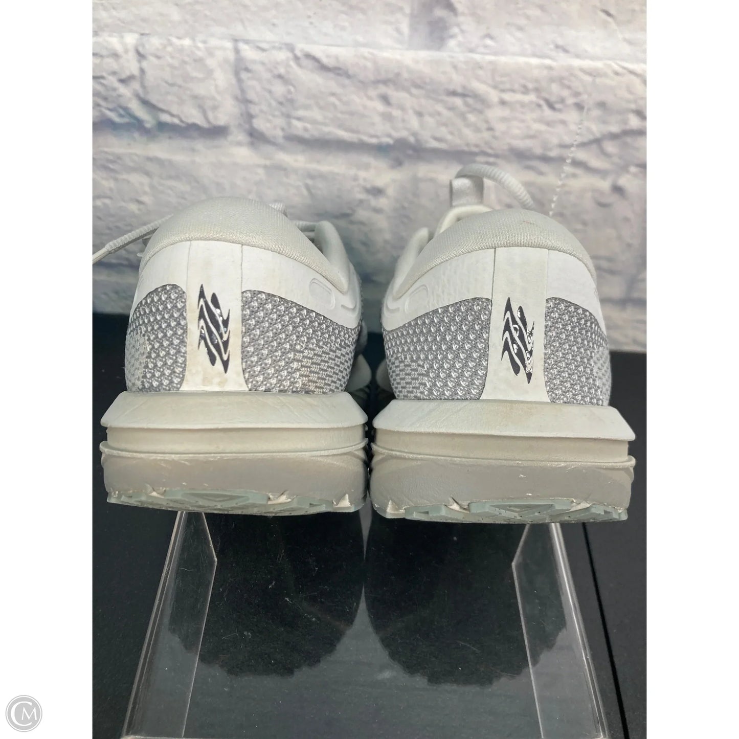 Shoes Athletic By Brooks In Grey, Size: 10