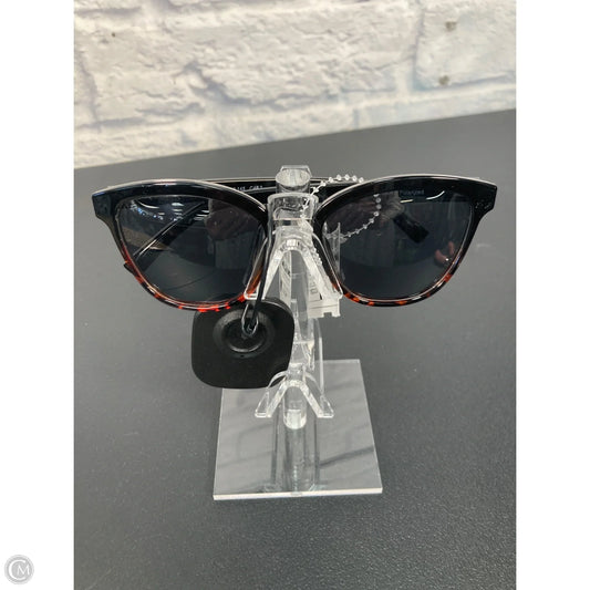 Sunglasses By Clothes Mentor, Size: Medium