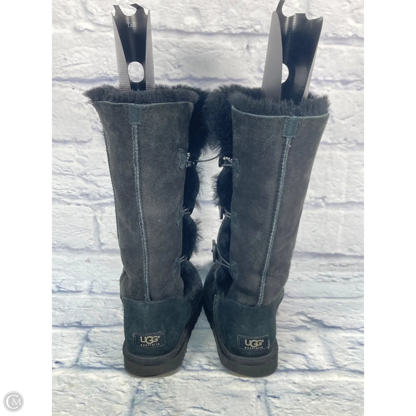 Boots Designer By Ugg In Black, Size: 8