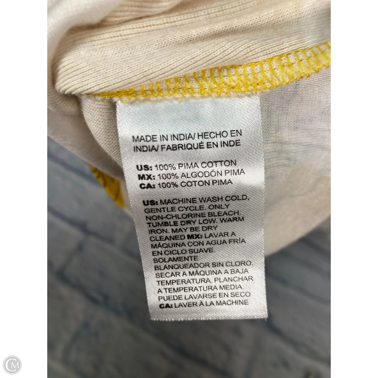 Top Short Sleeve By Chicos In White & Yellow, Size: Xl