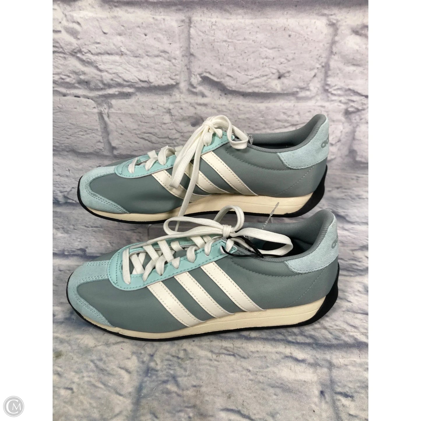 Shoes Sneakers By Adidas In Green & White, Size: 8