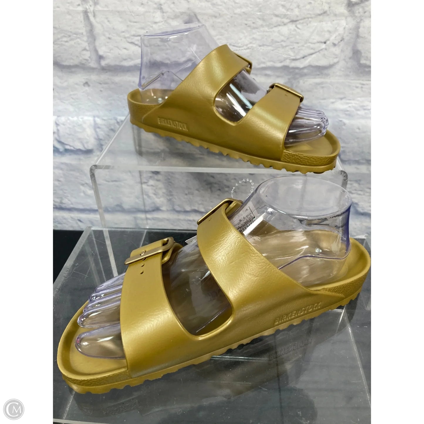 Sandals Flats By Birkenstock In Gold, Size: 7.5