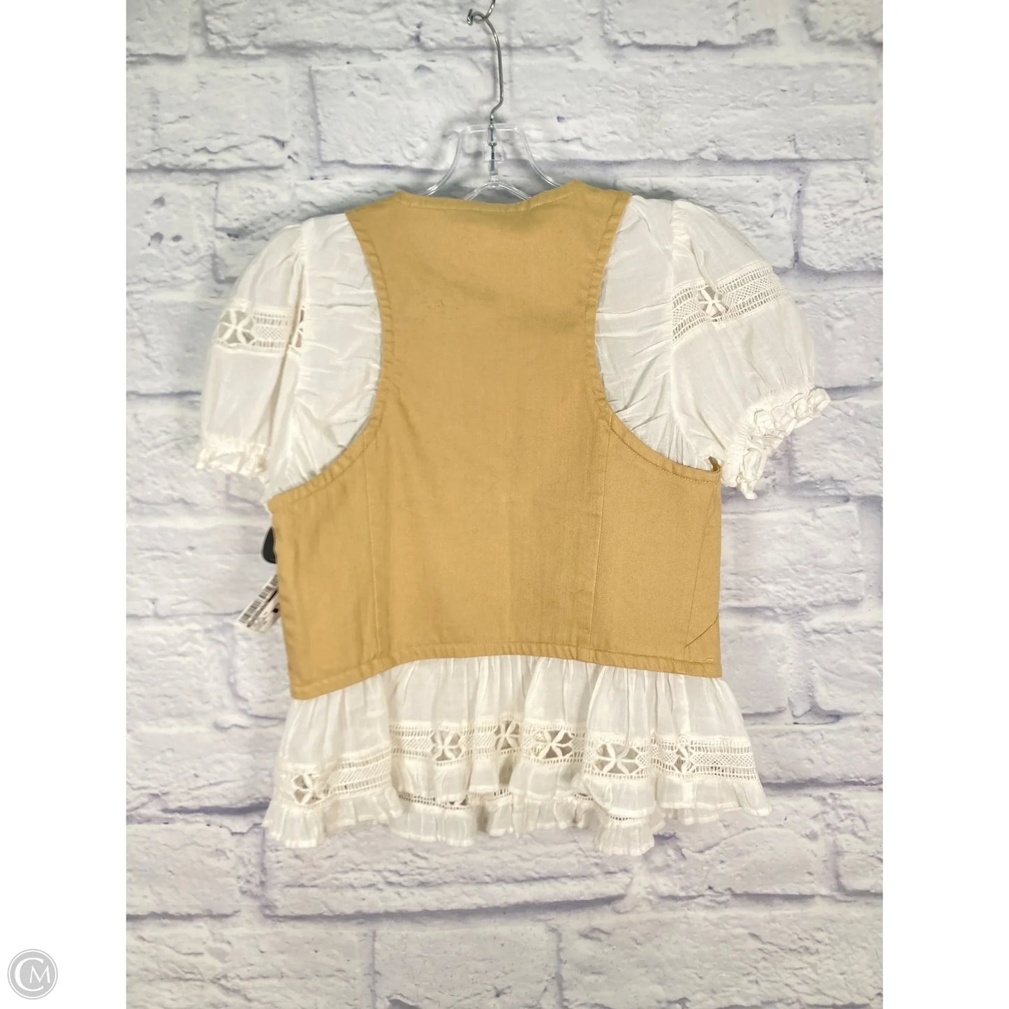 Top Short Sleeve By Anthropologie In Cream & Tan, Size: Xs