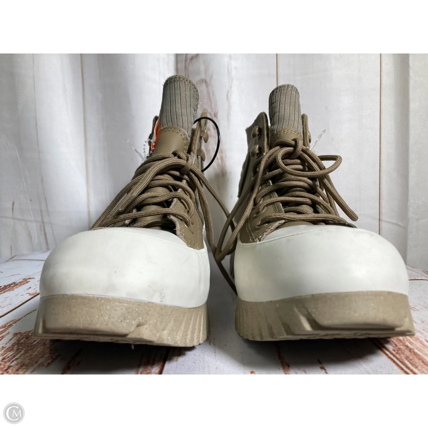 Shoes Sneakers By Converse In Brown & Cream, Size: 7