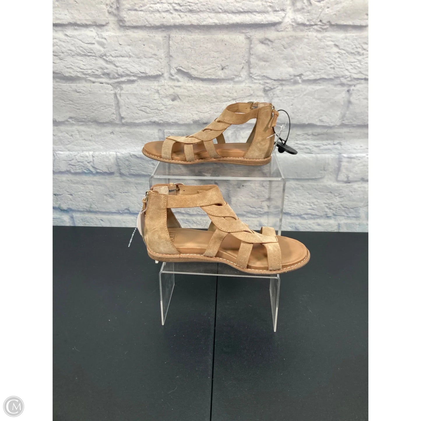 Sandals Flats By Sofft In Tan, Size: 8