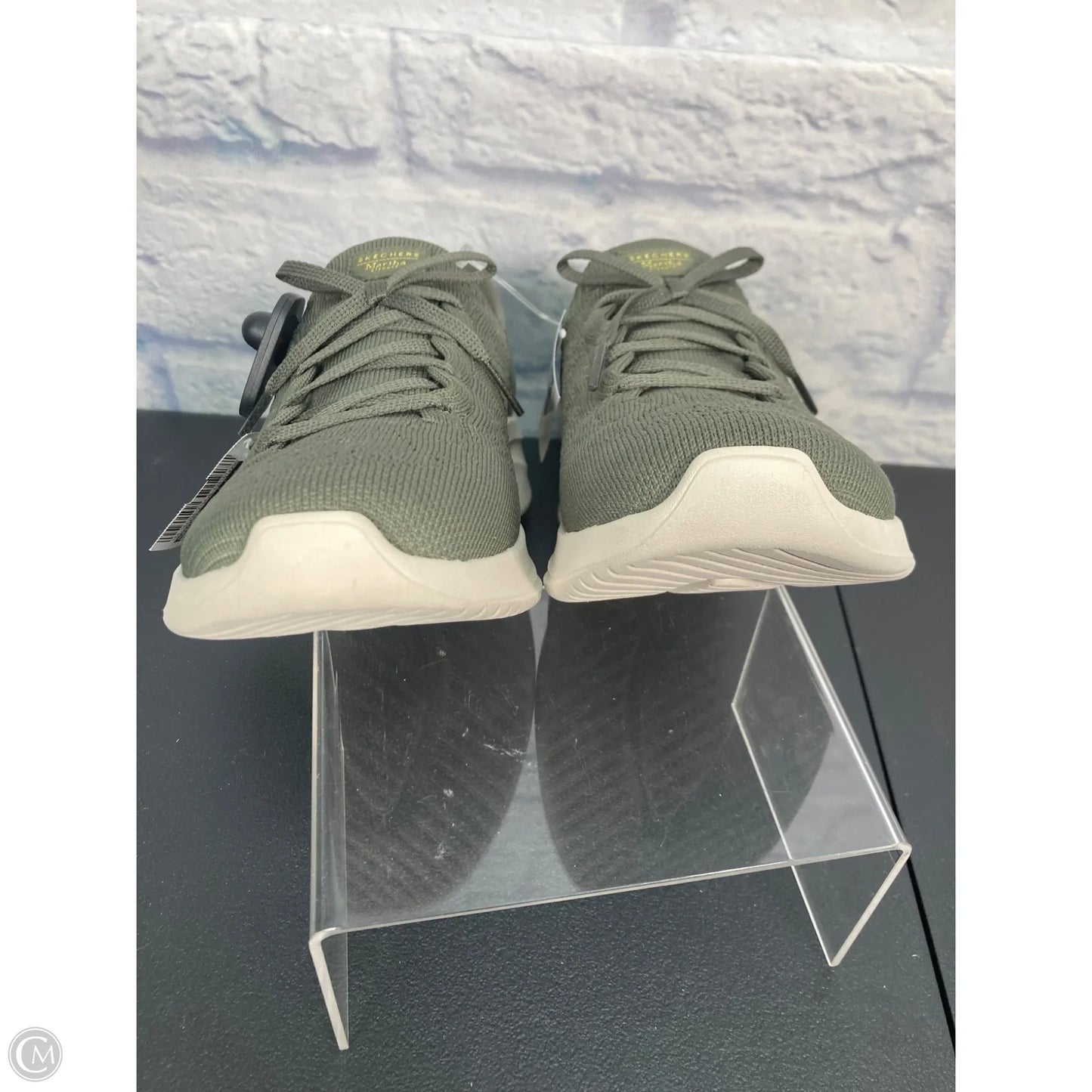 Shoes Sneakers By Skechers In Green, Size: 9