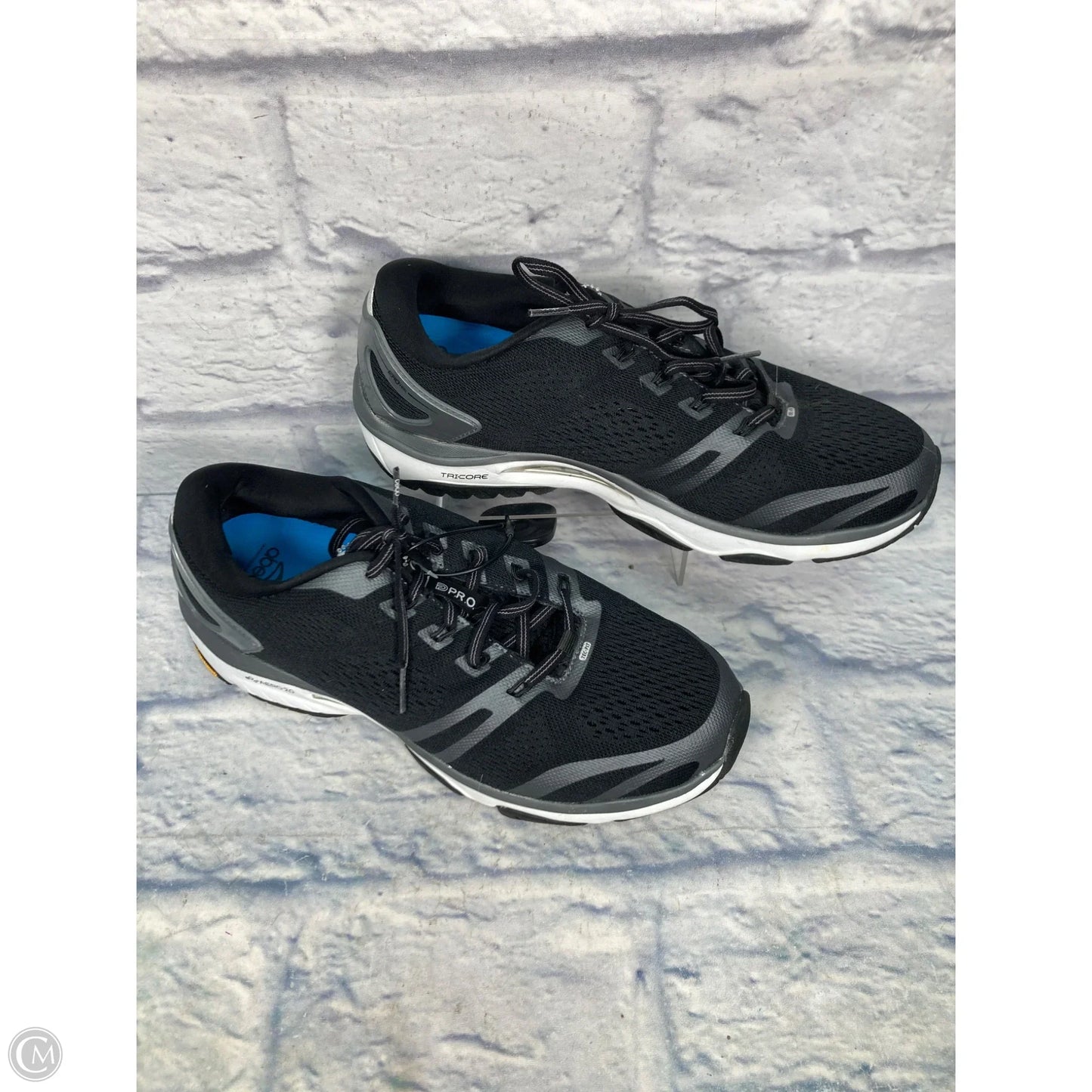 Shoes Athletic By Abeo In Black, Size: 11