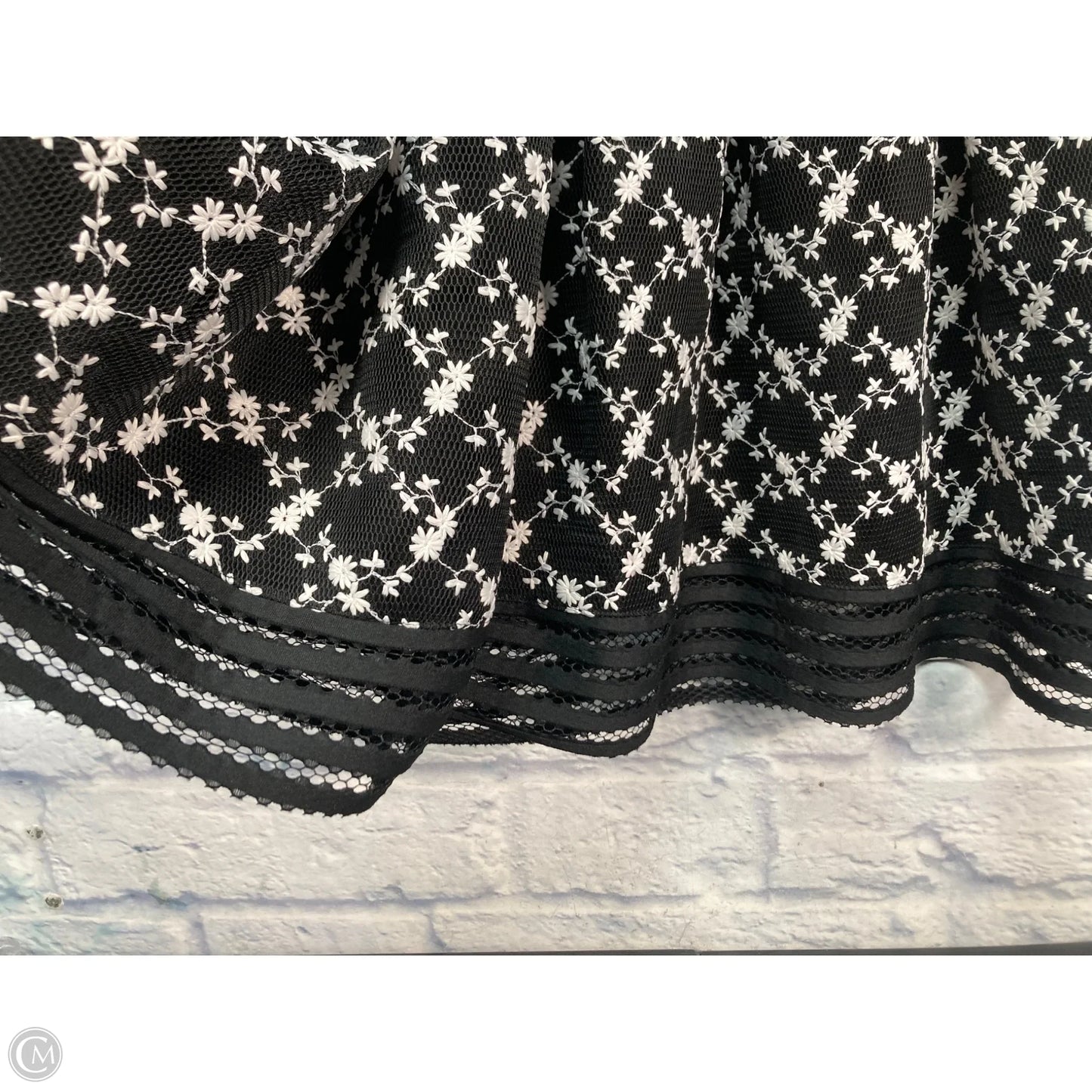 Dress Casual Short By Sachin & Babi In Black & White, Size: M