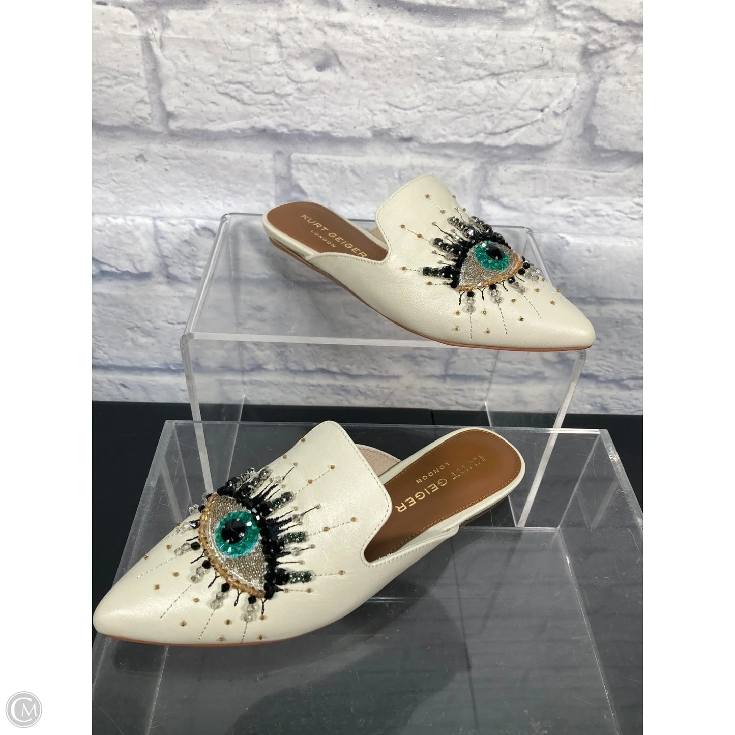 Shoes Designer By Kurt Geiger In Cream, Size: 6