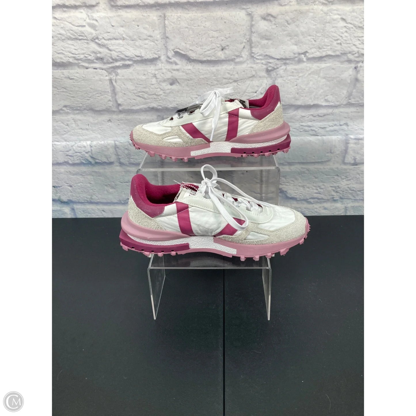 Shoes Athletic By Lacoste In Cream & Purple, Size: 9
