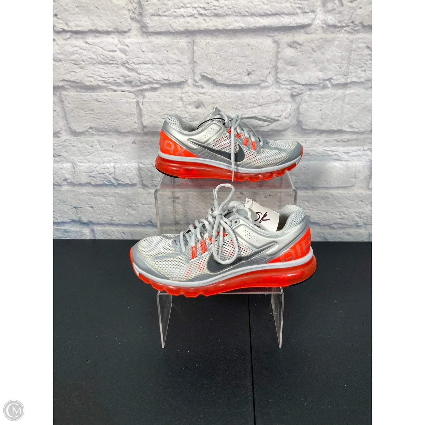 Shoes Athletic By Nike In Grey & Orange, Size: 8.5